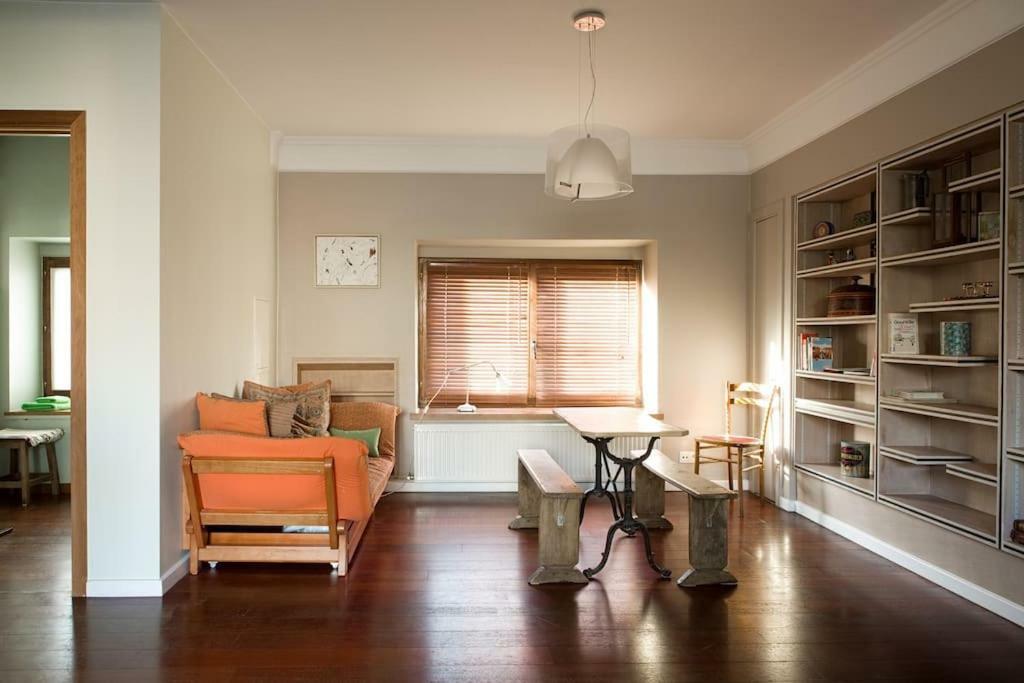B&B La Chambre De Plume Schaerbeek エクステリア 写真
